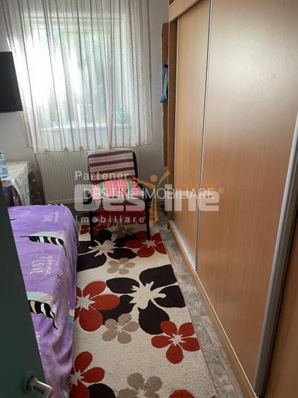 Casă cu 3 camere, garaj și curte spațioasă – zona Giulești - 4