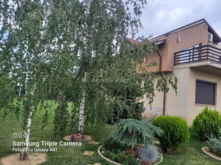 TARGOVISTE-PRISEACA vila spatioasa, garaj, teren 1000 mp - 3