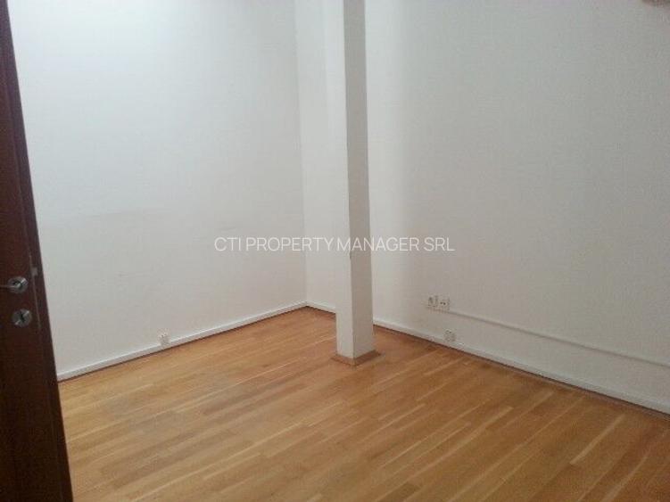 Vila de vanzare Romana - ASE - 10