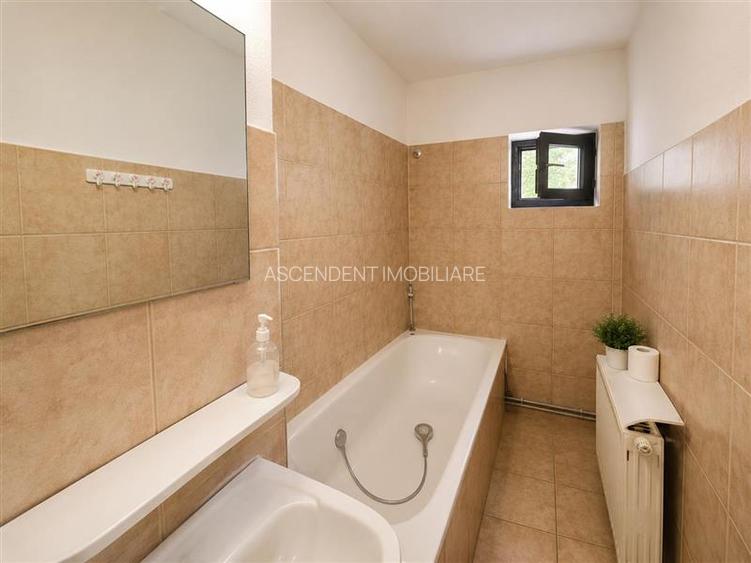 Decomandat, balcon, boxa, spatii verzi, cadru linistit, oportunitate personaliza - 5