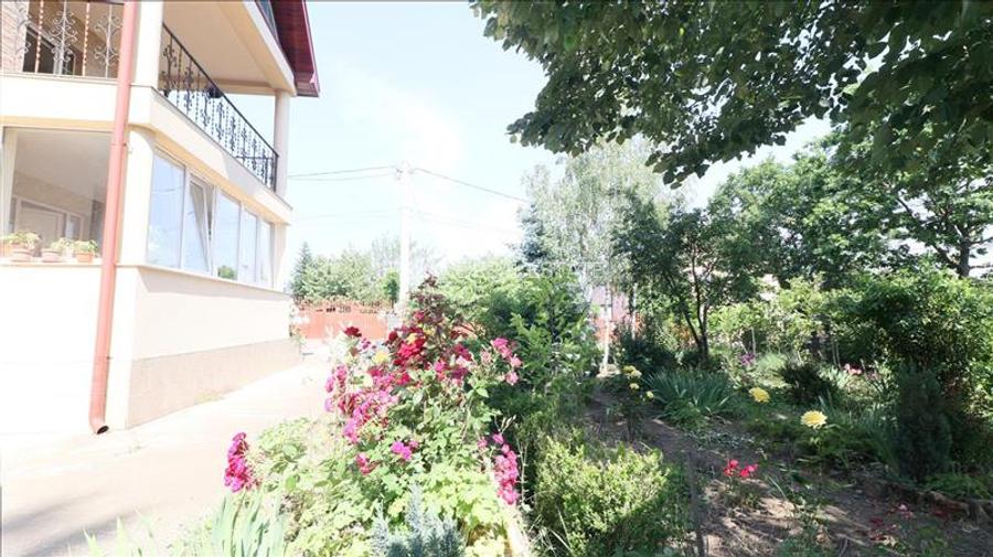 Casa deosebita in V.Lupului - 27