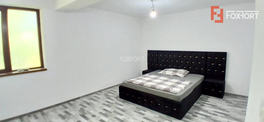 Casa individuala cu 6 camere Parter + 1 Etaj in Comlosu Mare - 31