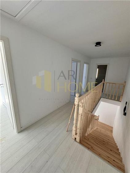 Vanzare casa 4 camere, in Strejnicu, la 5 minute de Ploiesti