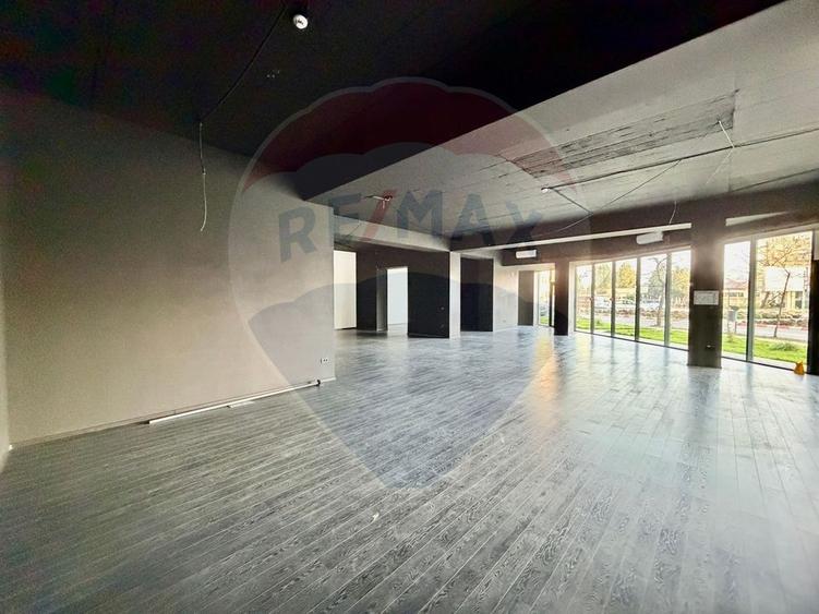 Spațiu comercial 270mp de închiriat în zona Nord