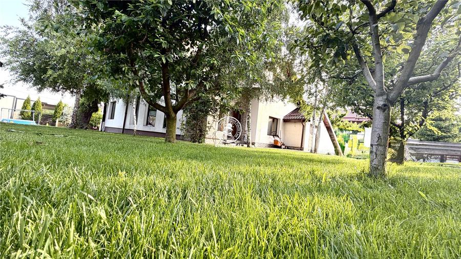 Vila - 270 m2 utili in Aroneanu cu 1000 teren