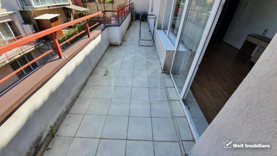 Apartament cu o camera, terasa 18 mp, strada Razoare, Floresti