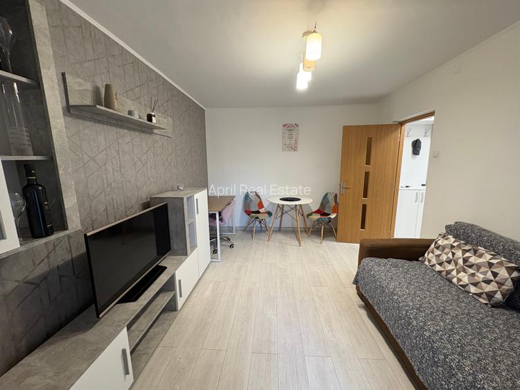 Berceni,ap. 2 camere,42mp,et.2,renovat recent,loc parcare inclus,420Euro/luna - 2