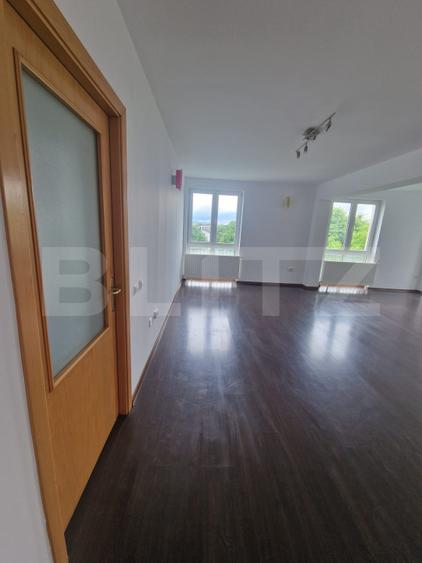 Apartament 3 camere, 93 mp, etaj 2, zona Șcheia