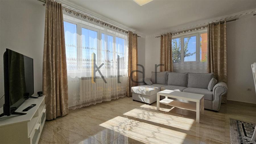 Casa 6 camere 190mp,terasa 44mp, curte cu gazon, Voronet priveliste deosebita