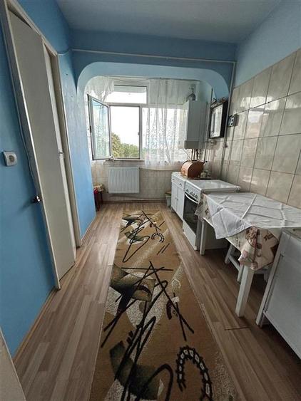 2 camere confort 1 Decomandat, 2 balcoane, Garii