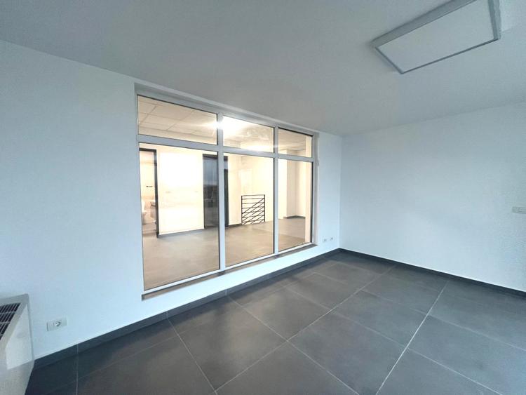 De inchiriat spatii de birouri si locuri de parcare, zona Ciheiului,Oradea,Bihor
