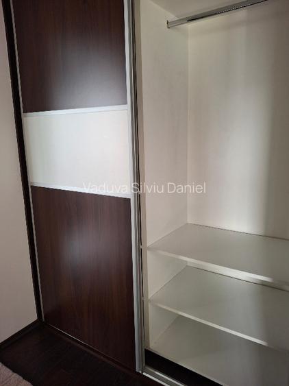 Proprietar vând apartament 2 camere, semidecomandat, confort 1, parter cu balcon - 4