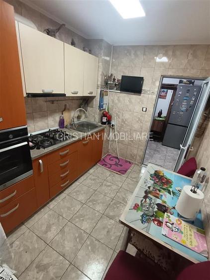 2 camere Mobilat si Utilat, parter cu balcon, Garii - 3