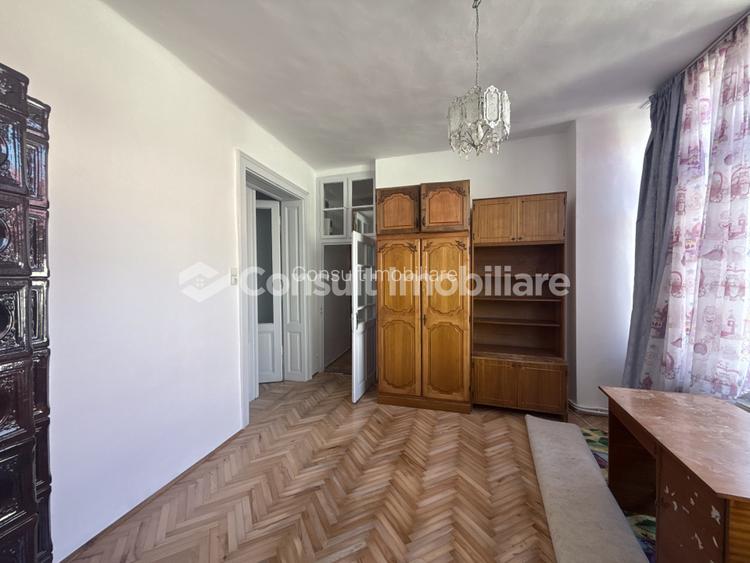 Casa de închiriat | Gruia - 9