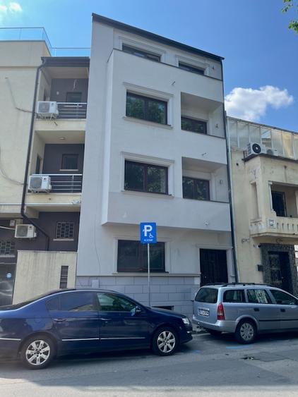 3 camere in vila zona Dacia-Eminescu, strada Toamnei