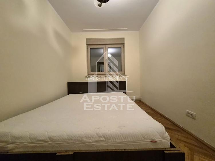 Apartament 4 camere,zona Malul Muresului