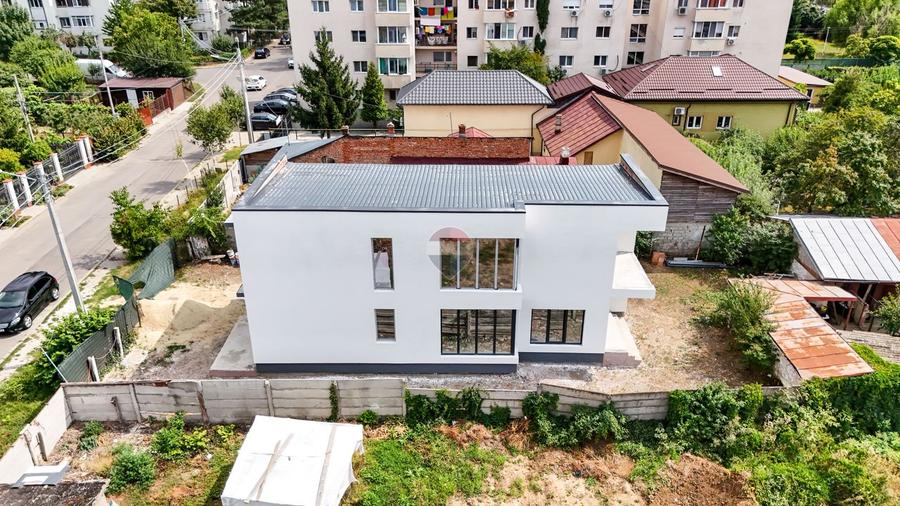Casă/Vila noua P+1 de vânzare în Chitila | 5 camere | 400 mp teren