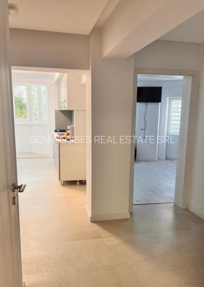 Locatie de exceptie in centrul capitalei,stradal pe Bd. DECEBAL renovat integral - 10