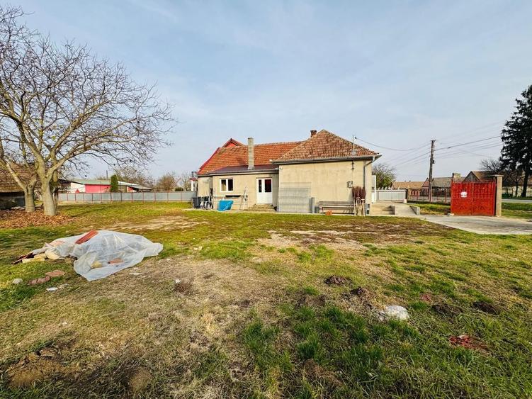 Spatiu Comercial in Rosiori