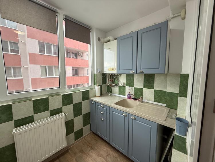 Apartament 3 camere de vânzare | 75 mp | Lift | 2 locuri de parcare + garaj-20mp