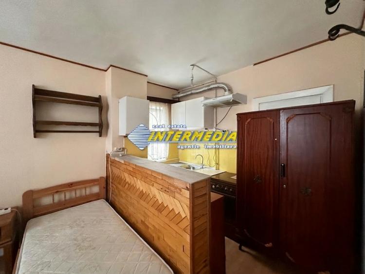 Inchiriere Casa Mobilata 6 Camere CETATE pretabila pentru muncitori