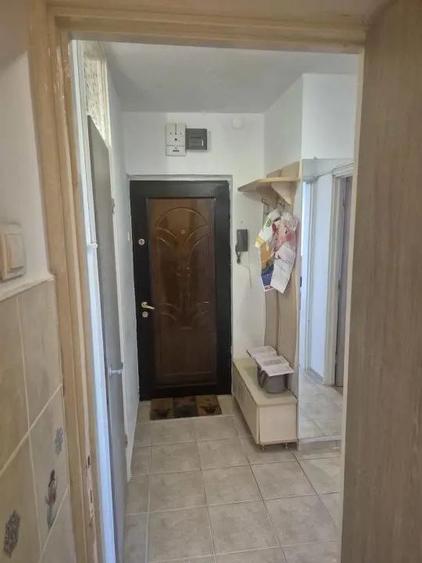 Apartament - 2 camere - decomandat - Tineretului