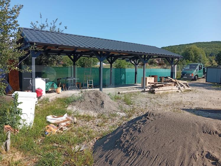 Casă de vânzare, 120 mp, zona Ivănești, comuna Livezeni