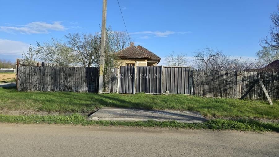Casa de vanzare