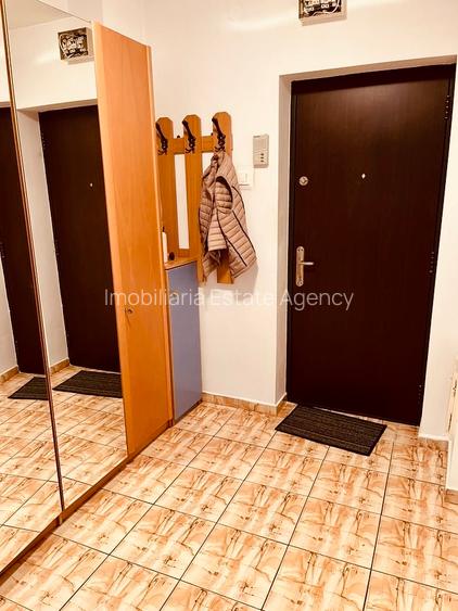 Garsoniera Mall Vitan, mobilată si utilată modern, renovată, curată, libera - 10