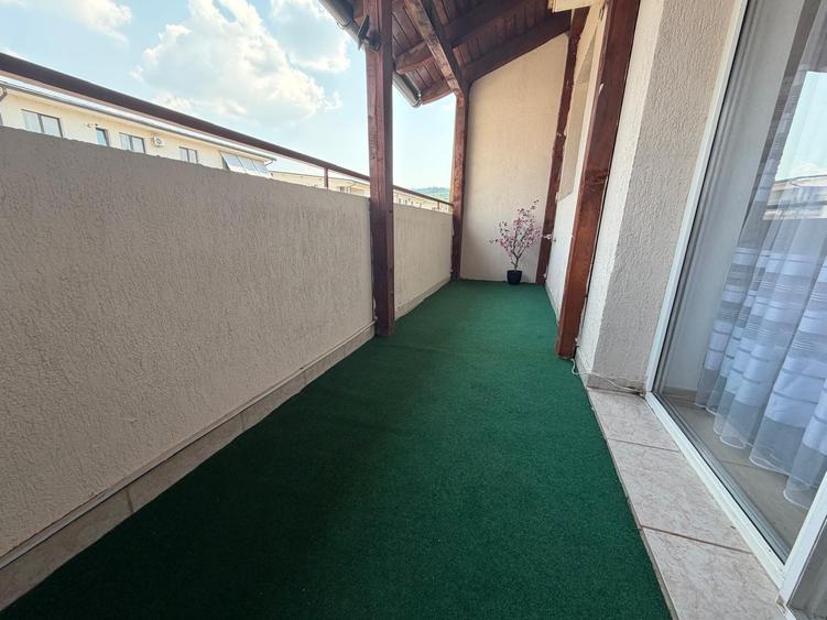 Apartament 2 camere , 2 Balcoane , Etaj Intermediar , Zona Terra !!!
