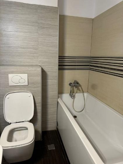 Proprietar inchiriez apartament 3 camere zona Unirii - fantani