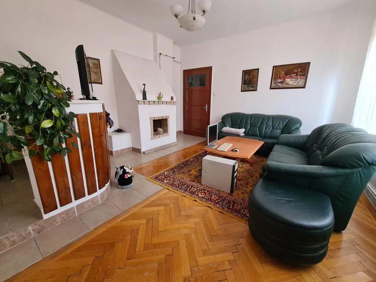 Apartament 4 camere in casa zona Teatrul Dramatic