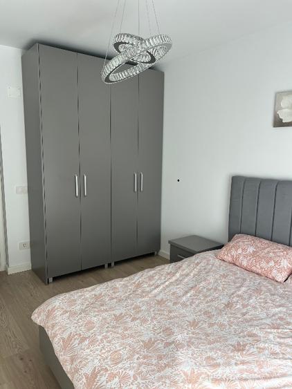 Închiriez apartament cu 3 camere , Prima Green