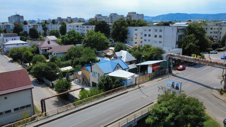 Casa/vila si cladire de birori in orasul Bacau - de vanzare