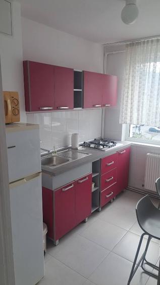 Închiriez ap zona Astra cu doua camere Brașov