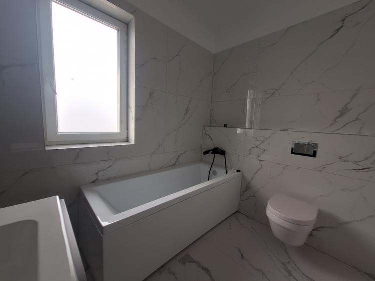Duplex spatios cu 4 camere in Dumbravita -semineu- la 3 minute de Primarie