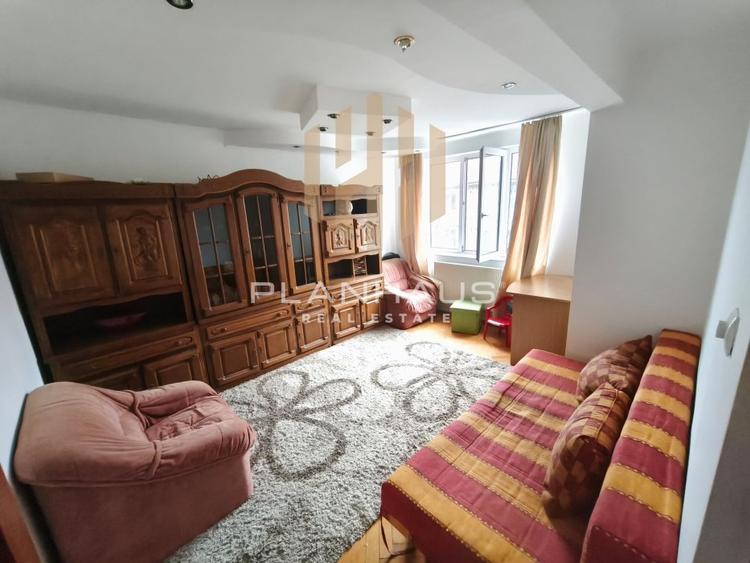 Apartament decomandat, 71 mp, etaj 1, orientare sudică – locație excelentă,