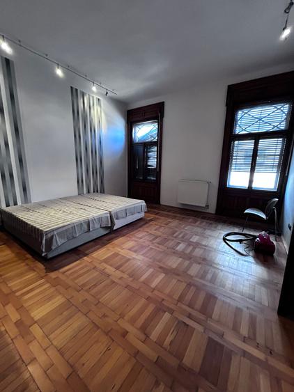 In cadrul unei cladire simbolice demne de remarcat- PALATUL BANATEAN