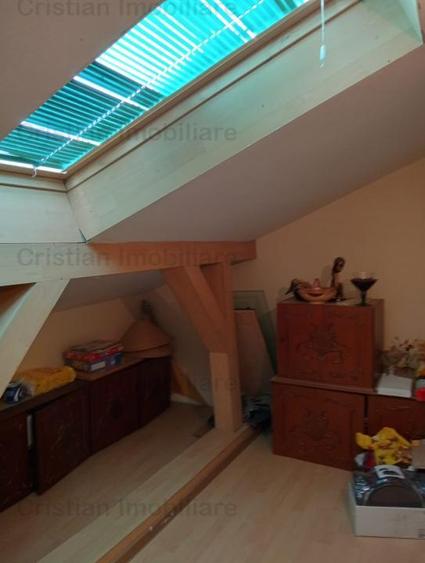 Etaj 1 MOBILAT- UTILAT 3 cam 70mp Obor Conf 1 Duplex