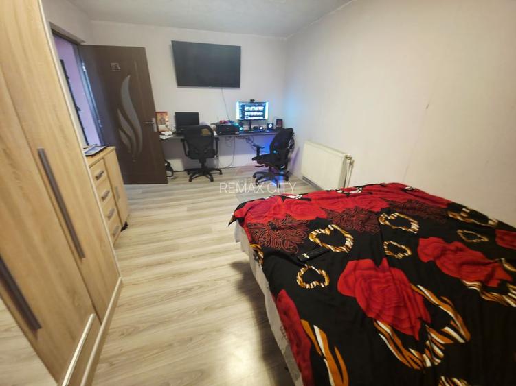 Apartament cu 4 camere de vânzare în zona Maratei - 3