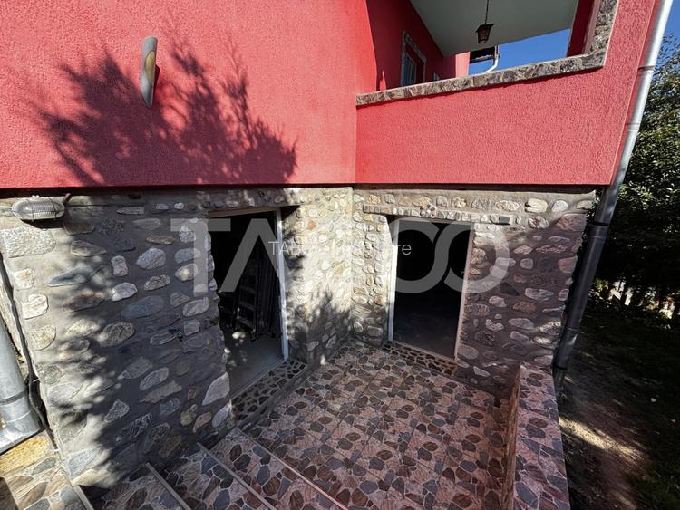 Casa de vanzare  individuala  cu 950mp teren Saliste zona deosebita - 28