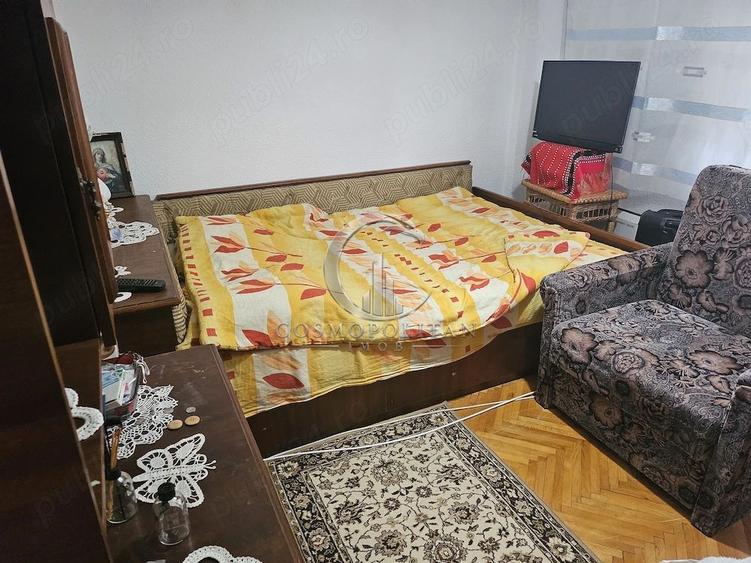 Apartament cu 3 camere zona Centru/Bazar ~ etaj 3 ~ cu imbunatatiri