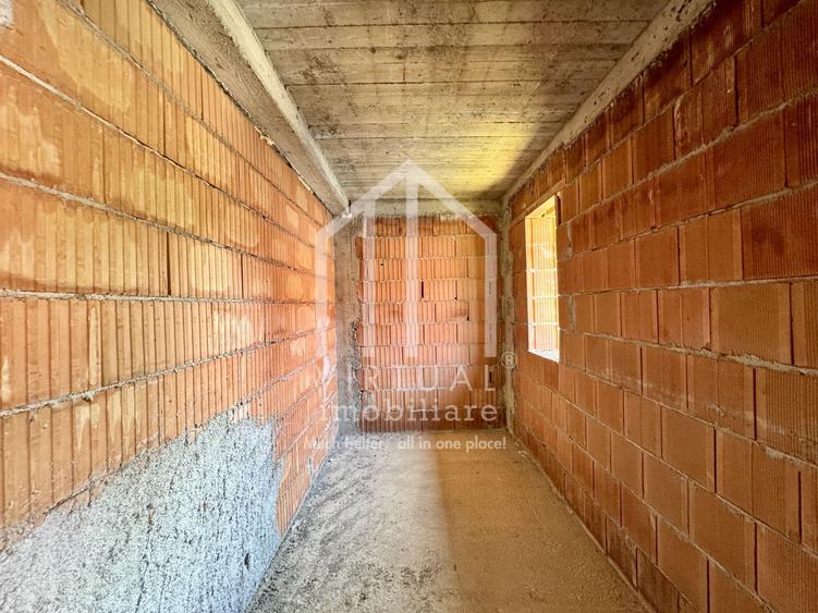 Casa individuala, 4 camere, 925mp teren, toate utilitatile, Cisnadie
