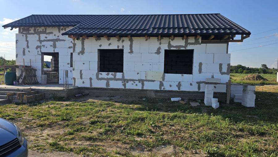Casă în construcție de vânzare, 124 mp, zona Nord