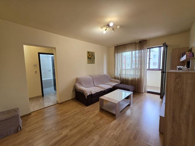 Apartament 3 camere, finisat modern, etaj 3, bloc cu lift, Brancusi