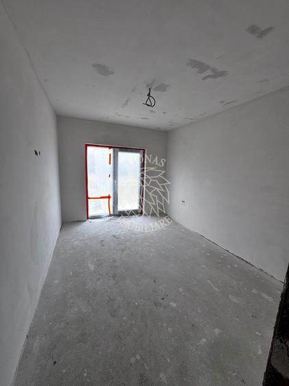 Casa Finisata 4 camere 120 mp-teren 600 mp-pod mansardabil-Aerodrom