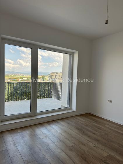 studio, 63 mp +  8 mp balcon TVA 21% inclus, 2027 - 12