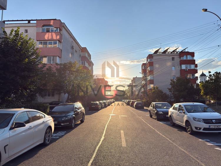 Apartament 4 camere decomandat, etaj intermediar, zona Scortarilor
