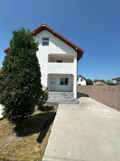 Casa p+1 de vanzare in localitatea Poarta Alba, Constanta, teren 1000mp
