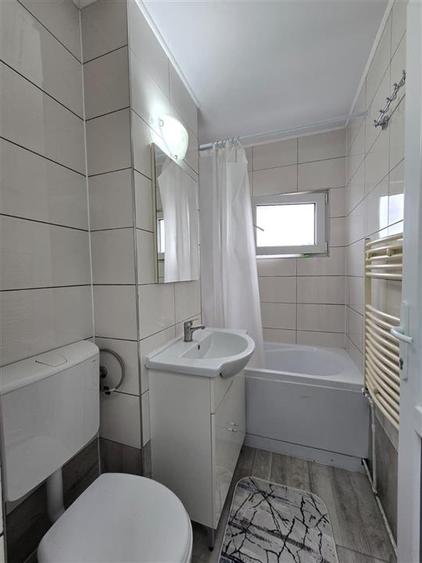 Mircea cel Batran, 2 camere cu geam la baie, mobilat, liber